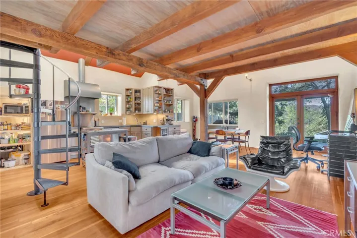 Studio Loft Inside