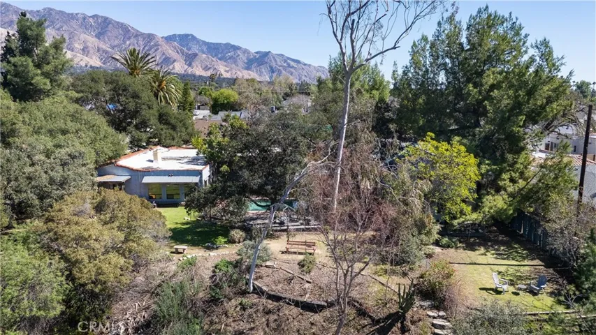 978 Kent Street, Altadena, California 91001
