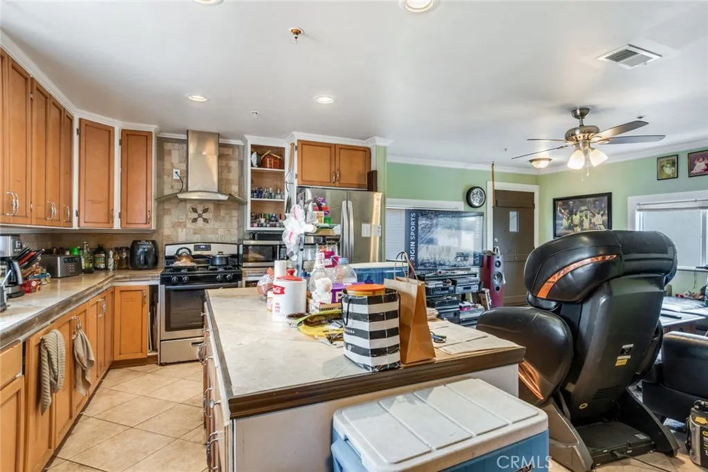 1417 N Kenmore Avenue, Los Angeles, California 90027 home-pic-38