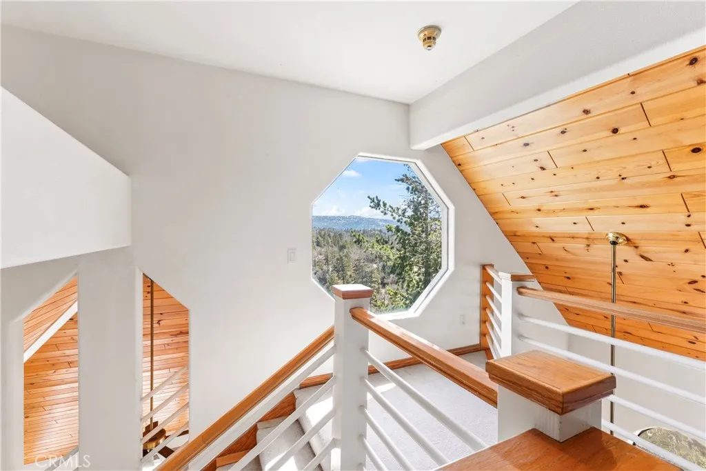 28245 Arbon Lane, Lake Arrowhead, California 92352 home-pic-16