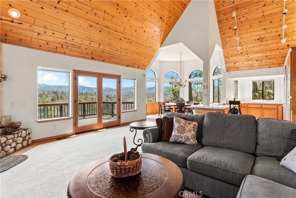 28245 Arbon Lane, Lake Arrowhead, California 92352 home-pic-4