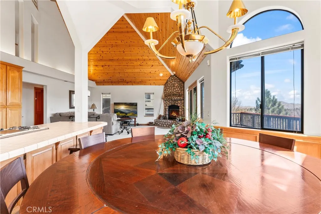 28245 Arbon Lane, Lake Arrowhead, California 92352 home-pic-10