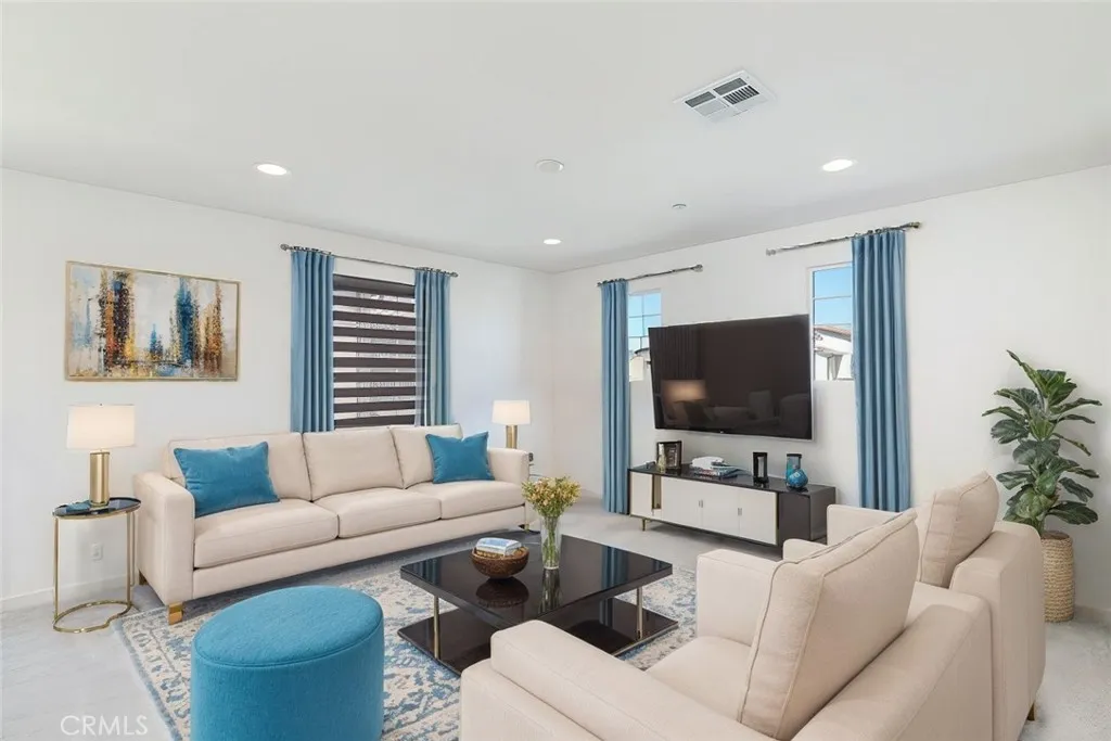 2227 Melogold Way, Corona, California 92883 home-pic-22