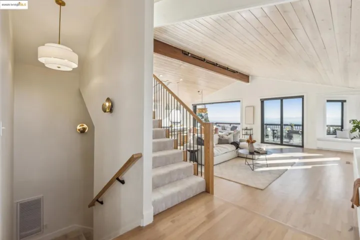 1484 Grizzly Peak Blvd., Berkeley, California 94708