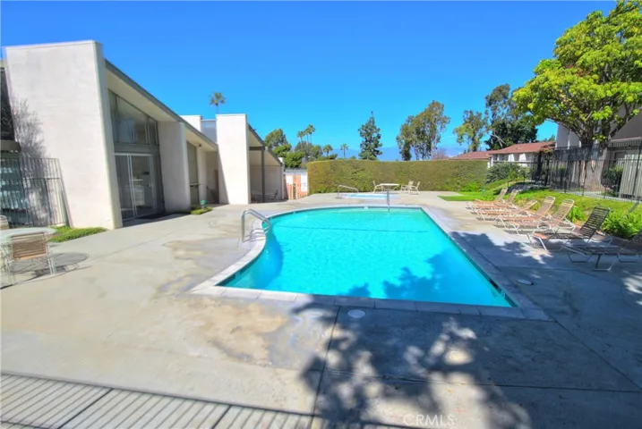 Community pool