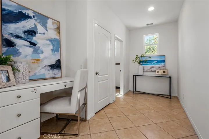 235 Kitty Hawk Lane, Tustin, California 92782