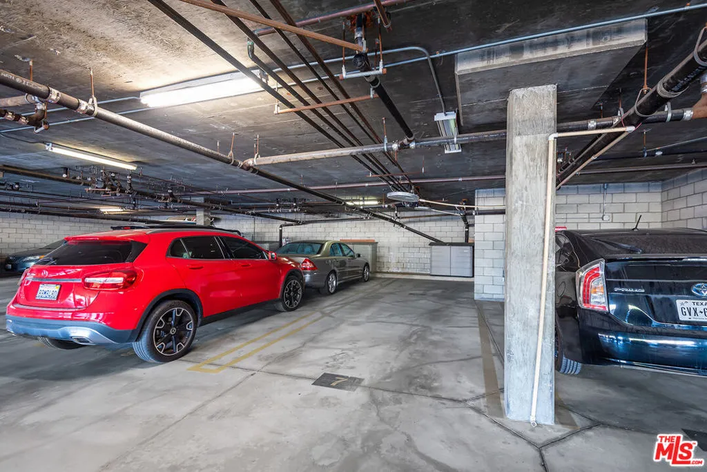 6220 Pacific Avenue 301, Playa Del Rey, California 90293 home-pic-25