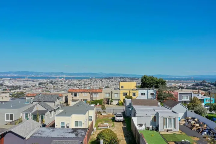 327 Madison Street, San Francisco, California 94134