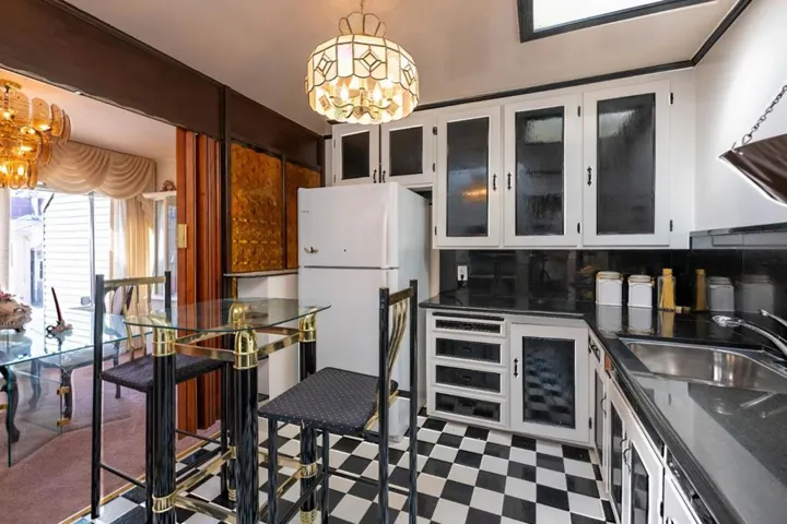 327 Madison Street, San Francisco, California 94134