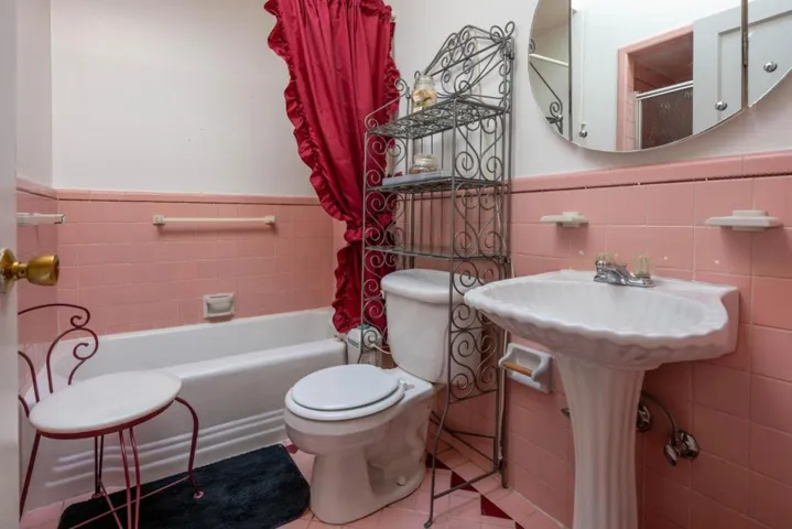 327 Madison Street, San Francisco, California 94134