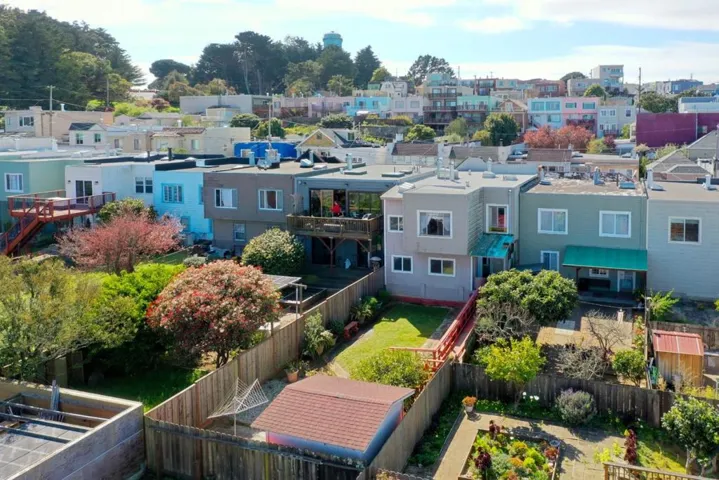 327 Madison is the large lot that is centered/angled.
