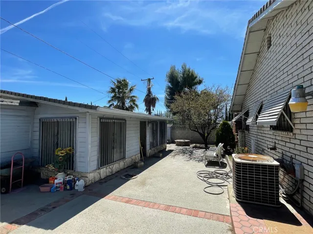 30 E Repplier Road, Banning, California 92220