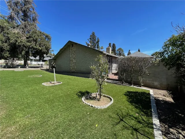 30 E Repplier Road, Banning, California 92220