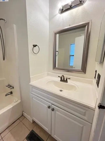 70 Shelter, Daly City, California 94014