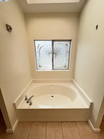 70 Shelter, Daly City, California 94014