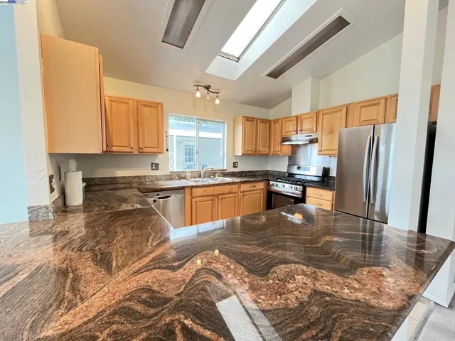 70 Shelter, Daly City, California 94014