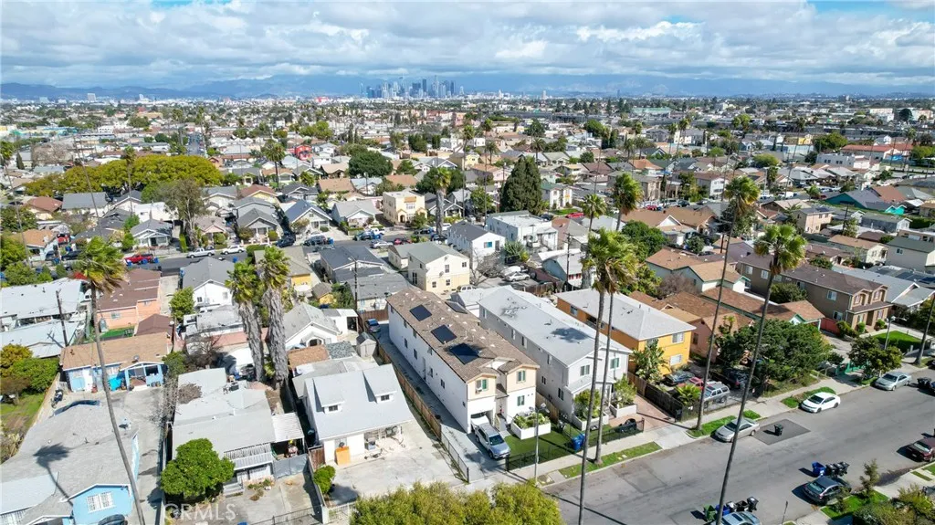 671 W 62nd Street, Los Angeles, California 90044 home-pic-33