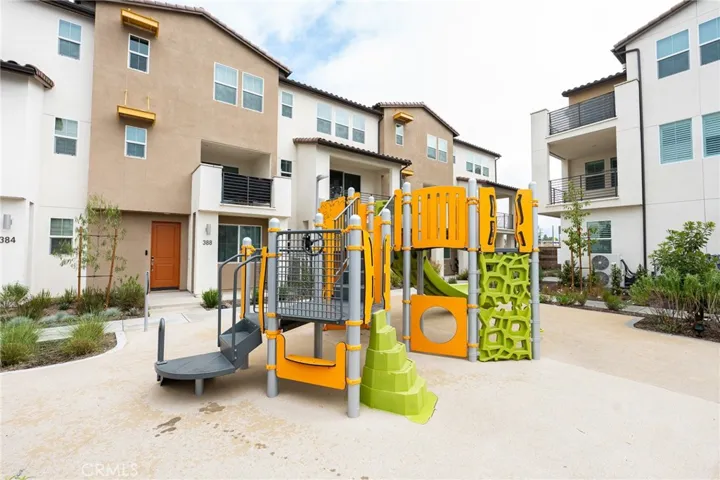 711 Cara Cara Lane, Covina, California 91723