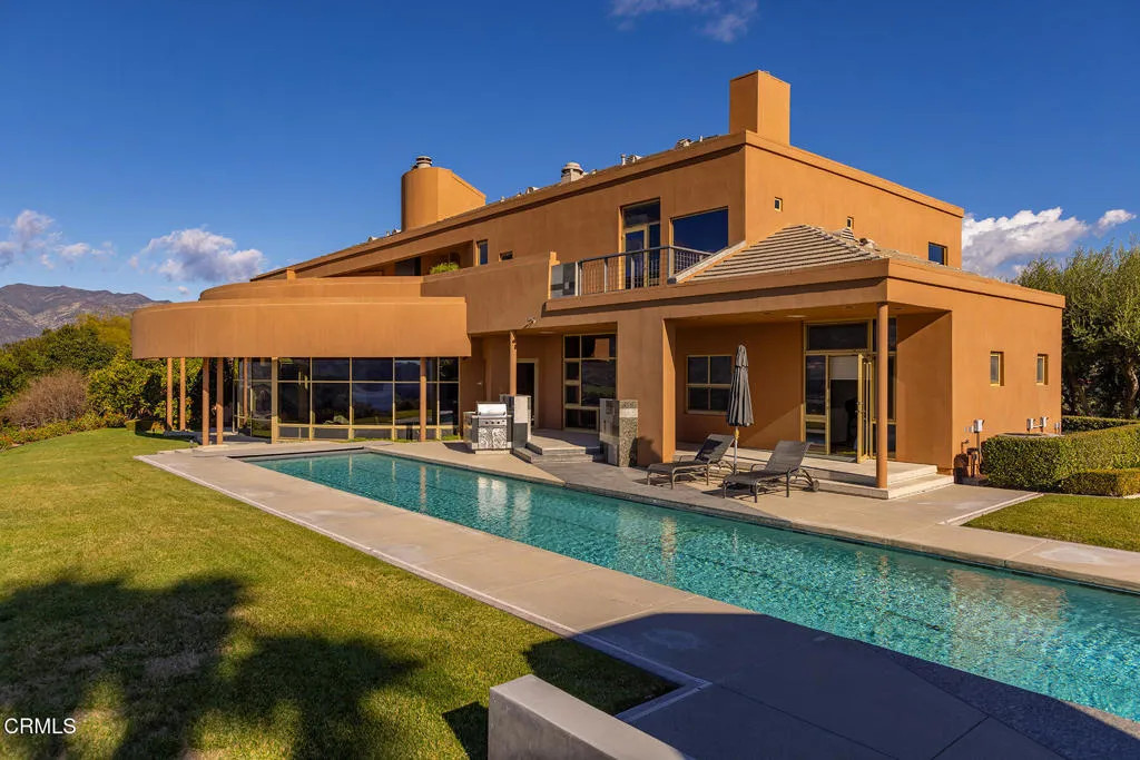 10945 Alto Court, Oak View, California 93022 home-pic-1