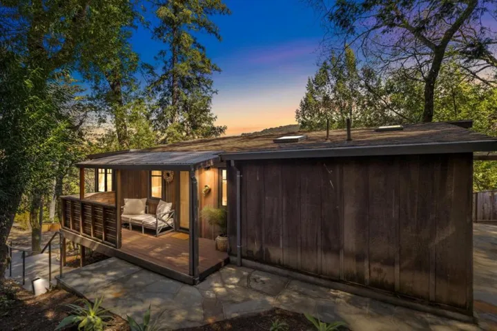 1023 Los Trancos Road, Portola Valley, California 94028