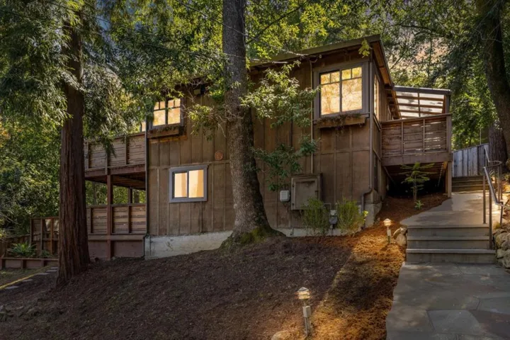 1023 Los Trancos Road, Portola Valley, California 94028
