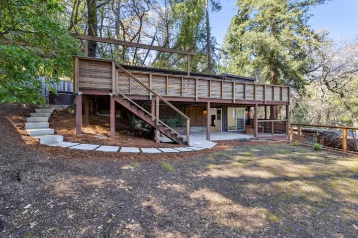 1023 Los Trancos Road, Portola Valley, California 94028