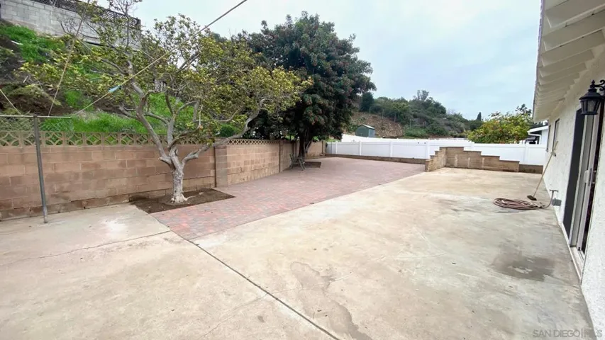 5212 Auburn Drive, San Diego, California 92105