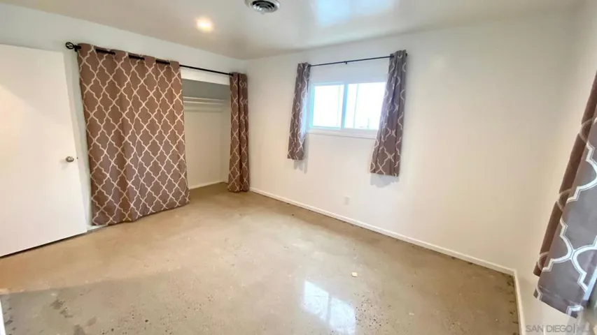 5212 Auburn Drive, San Diego, California 92105