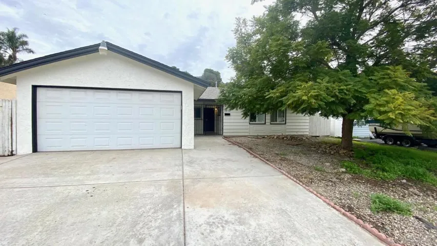 5212 Auburn Drive, San Diego, California 92105