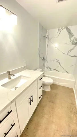 5212 Auburn Drive, San Diego, California 92105