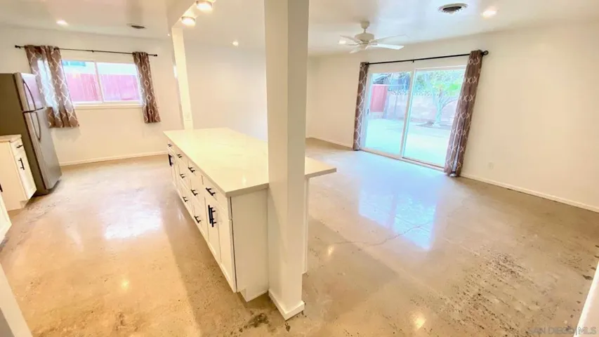 5212 Auburn Drive, San Diego, California 92105