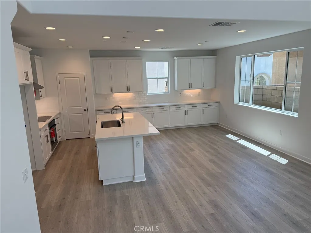 5138 Currant Way, Fontana, California 92336 home-pic-7