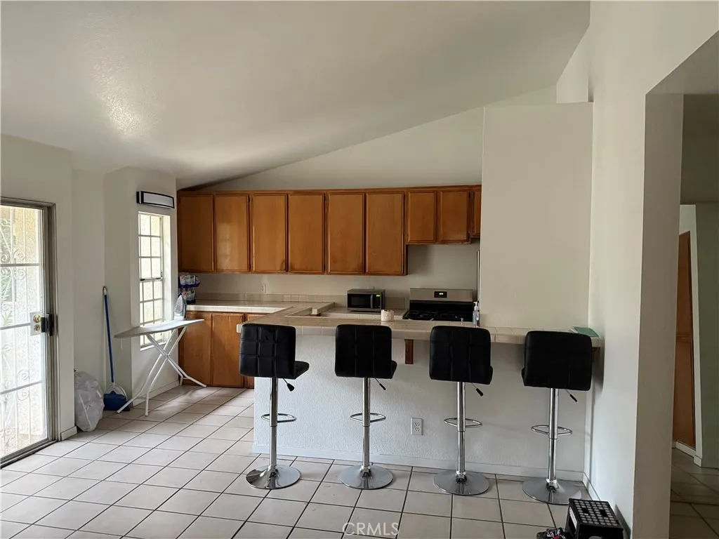 7221 Petrol Street 6, Paramount, California 90723, 2 Bedrooms Bedrooms, ,2 BathroomsBathrooms,Residential,For Sale,Petrol,DW25057199