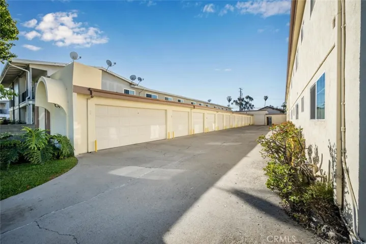 4342 Green Avenue, Los Alamitos, California 90720