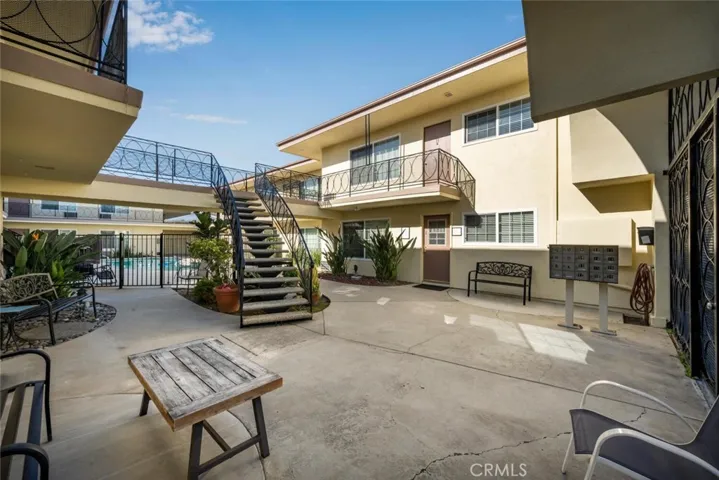4342 Green Avenue, Los Alamitos, California 90720