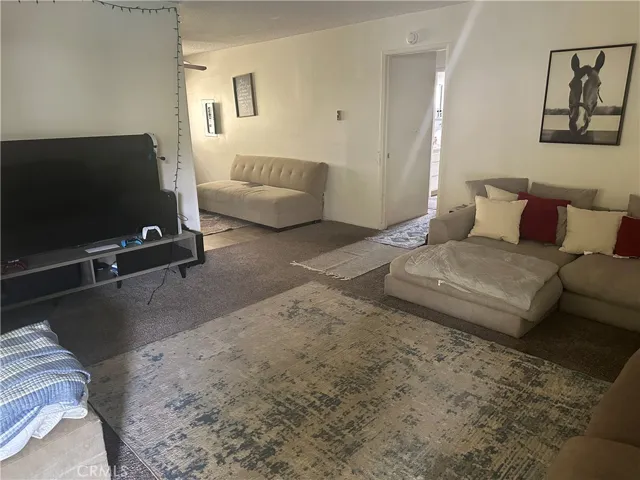 4342 Green Avenue, Los Alamitos, California 90720