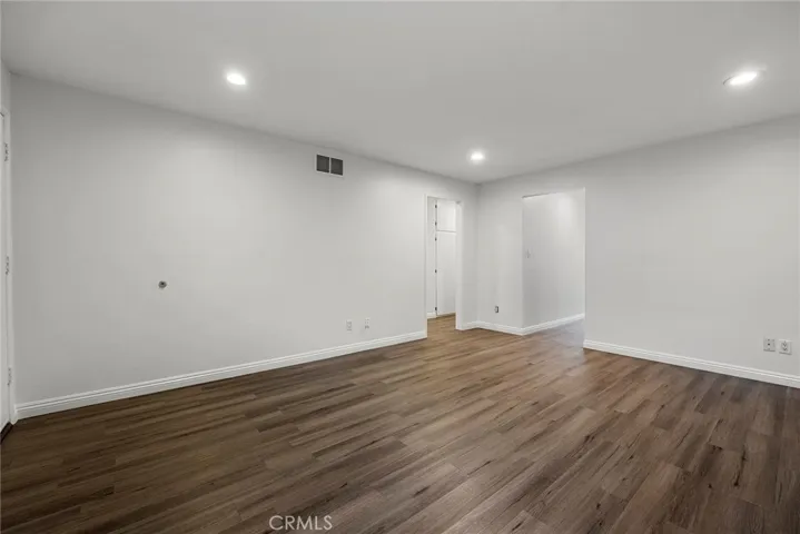 Vinyl Wood Flooring