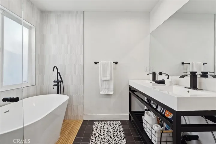 2214 Edna Drive, Santa Ana, California 92706