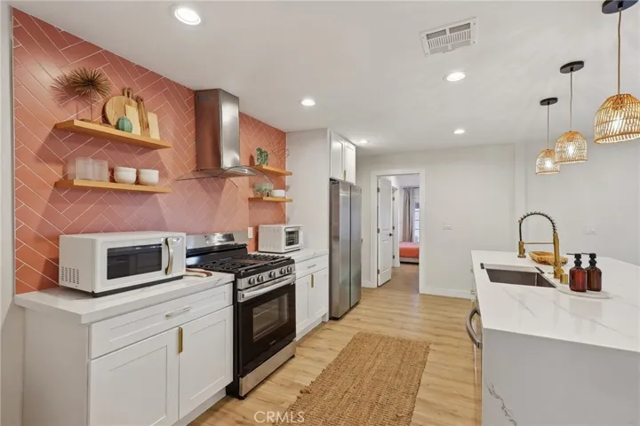 2214 Edna Drive, Santa Ana, California 92706