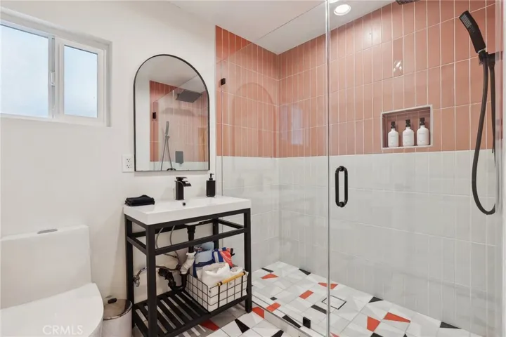 2214 Edna Drive, Santa Ana, California 92706