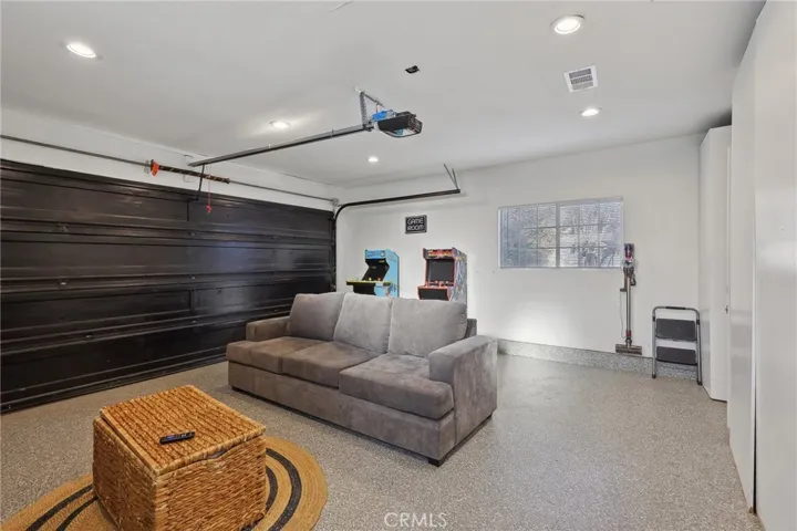 2214 Edna Drive, Santa Ana, California 92706