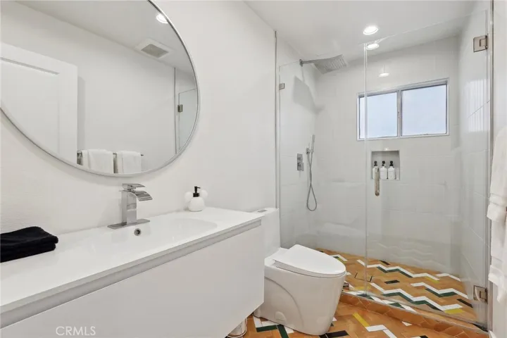 2214 Edna Drive, Santa Ana, California 92706
