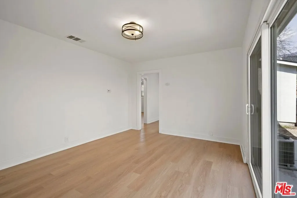 1563 E Elizabeth Street, Pasadena, California 91104 home-pic-7