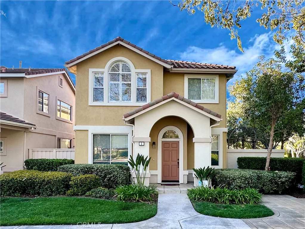 2 Altezza, Irvine, California 92606 home-pic-0
