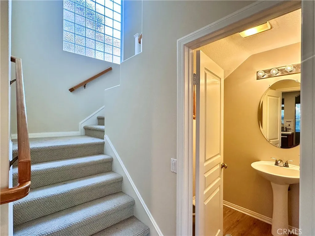 2 Altezza, Irvine, California 92606 home-pic-9