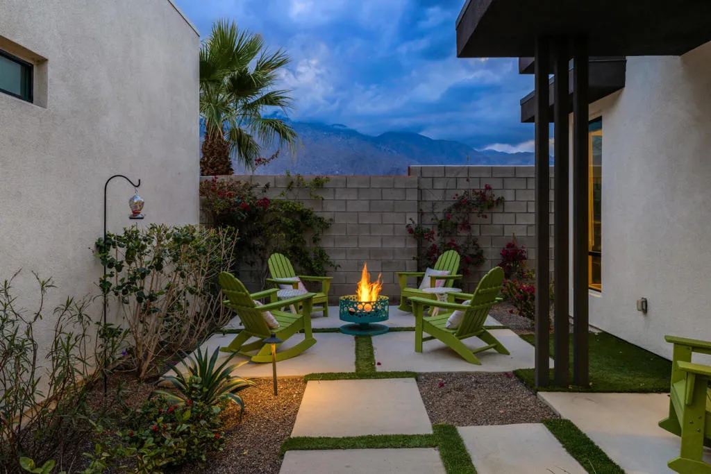 157 Blue Moon Drive, Palm Springs, California 92262 home-pic-21