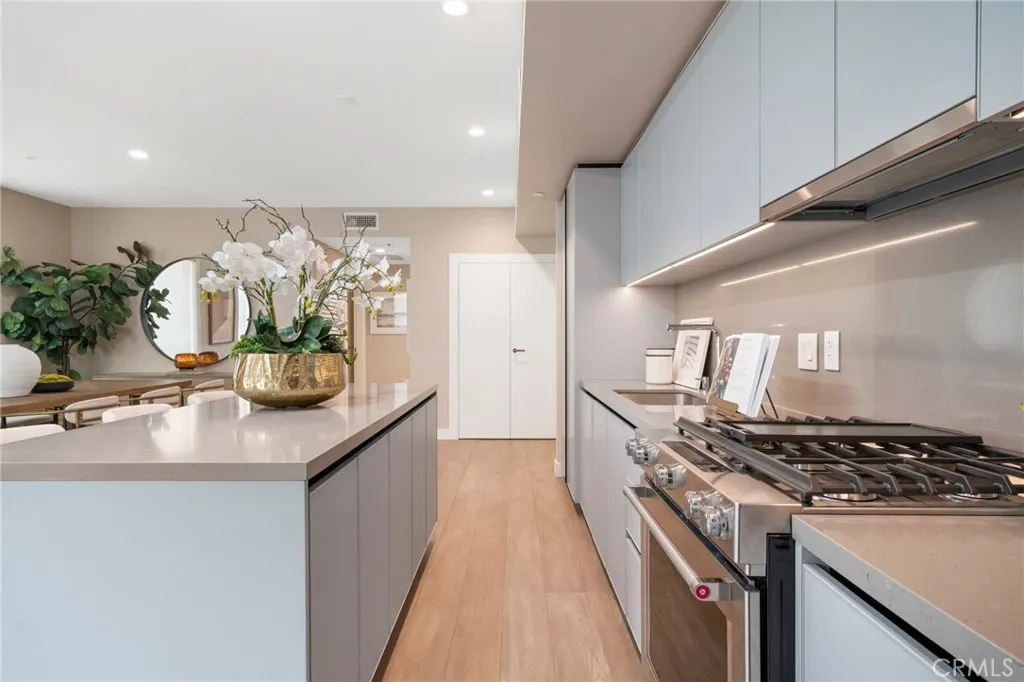 39 S Los Robles Avenue 5012, Pasadena, California 91101 home-pic-8