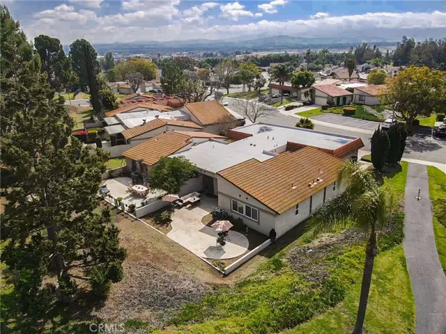 5730 Falling Leaf Lane, Jurupa Valley, California 92509