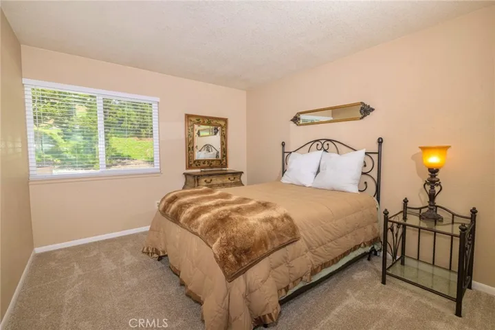 5730 Falling Leaf Lane, Jurupa Valley, California 92509