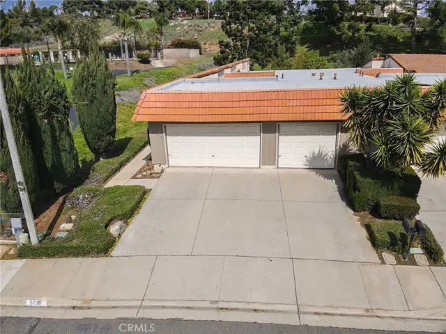 5730 Falling Leaf Lane, Jurupa Valley, California 92509